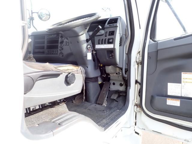 MITSUBISHI FUSOU FIGHTER 2014 Image 31