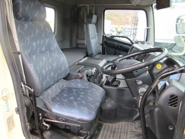 HINO PROFIA 2012 Image 31