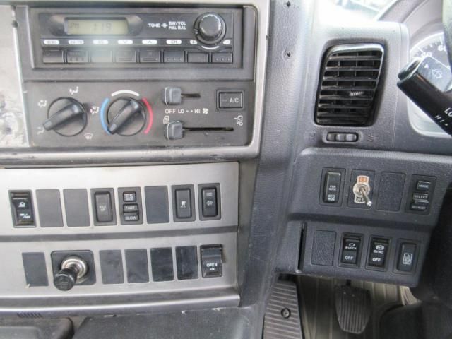 HINO PROFIA 2012 Image 31