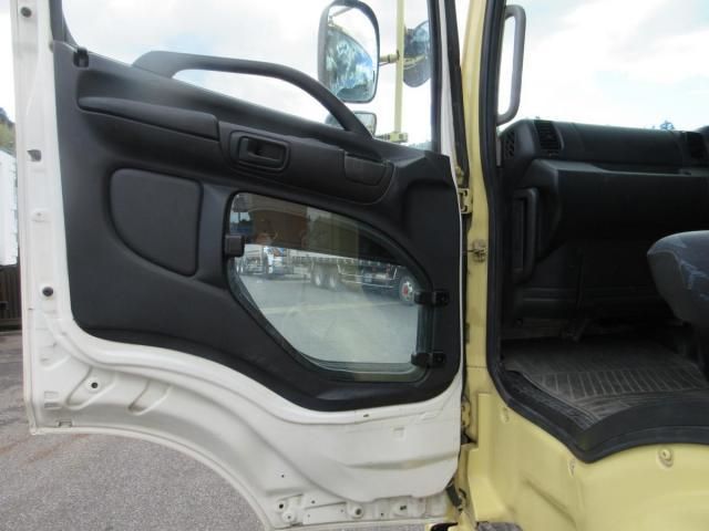 HINO PROFIA 2012 Image 31