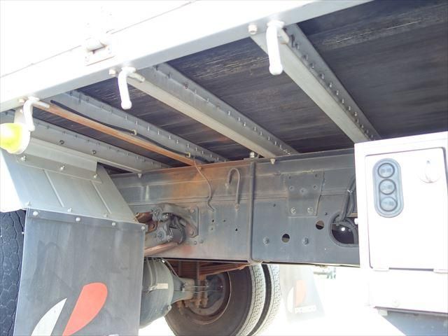 MITSUBISHI FUSOU FIGHTER 2013 Image 31