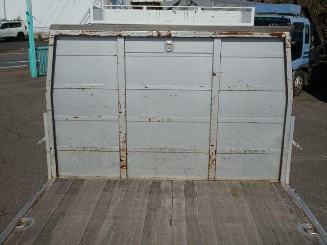 MITSUBISHI FUSOU FIGHTER 2013 Image 31