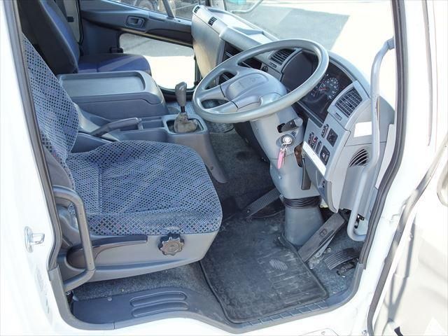 MITSUBISHI FUSOU FIGHTER 2013 Image 31