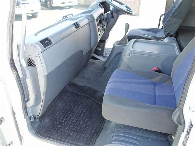 MITSUBISHI FUSOU FIGHTER 2013 Image 31