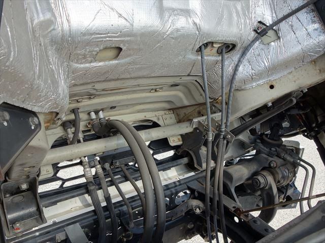 MITSUBISHI FUSOU FIGHTER 2013 Image 31