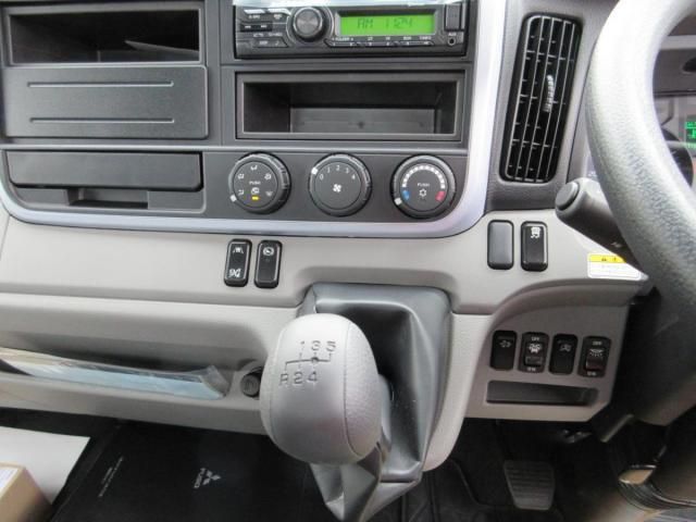 MITSUBISHI CANTER 2023 Image 31