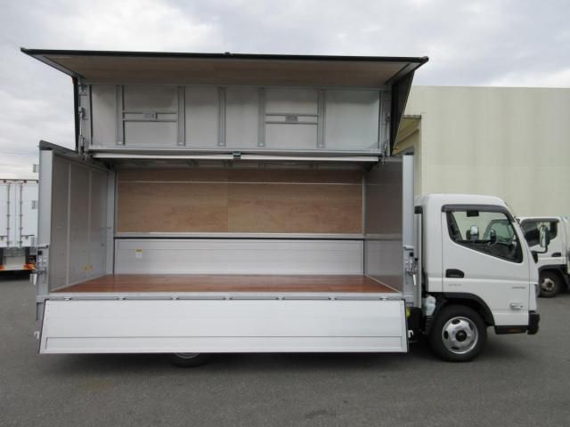 MITSUBISHI CANTER 2023 Image 31