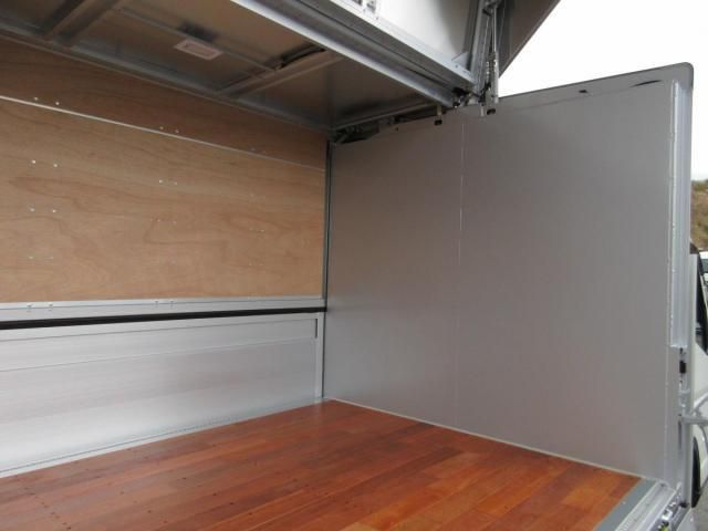 MITSUBISHI CANTER 2023 Image 31