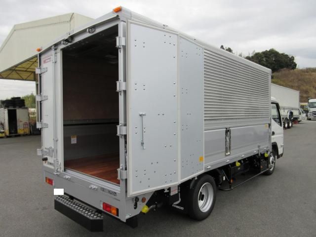 MITSUBISHI CANTER 2023 Image 31