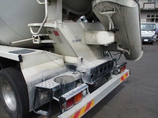 ISUZU GIGA 2013 Image 31