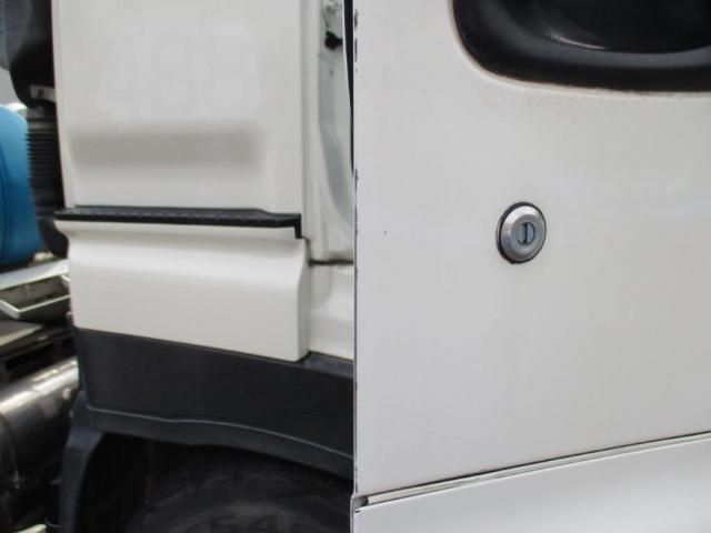 ISUZU GIGA 2013 Image 31