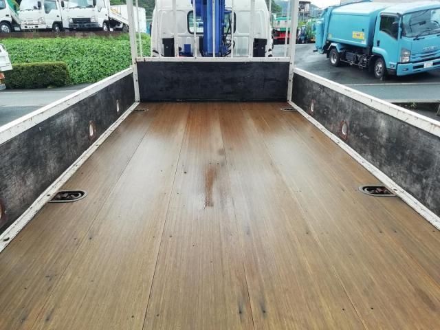 HINO DUTRO 2018 Image 31