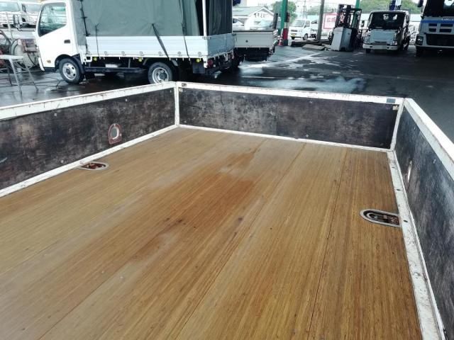 HINO DUTRO 2018 Image 31