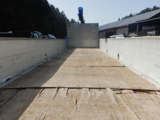 NISSAN DIESEL QUON 2014 Image 31