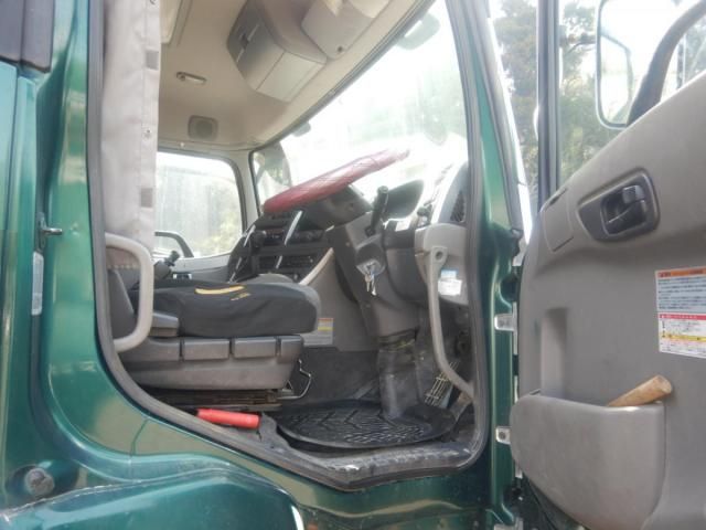 NISSAN DIESEL QUON 2014 Image 31