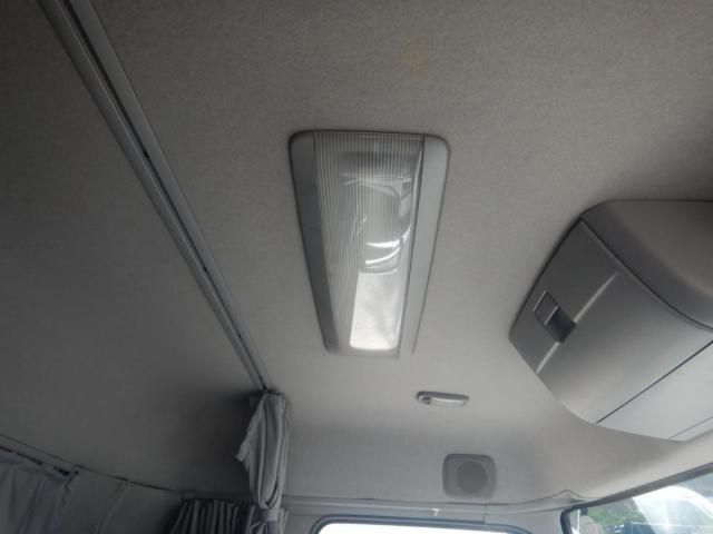 NISSAN DIESEL QUON 2014 Image 31