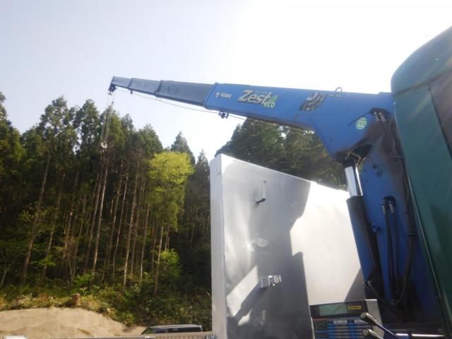 NISSAN DIESEL QUON 2014 Image 31