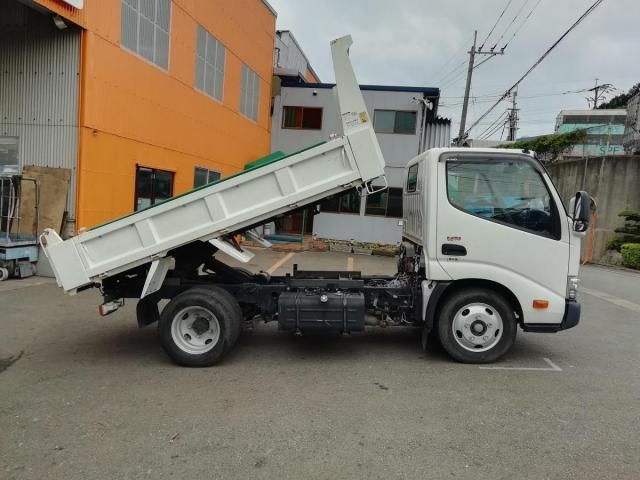 HINO DUTRO 2018 Image 31