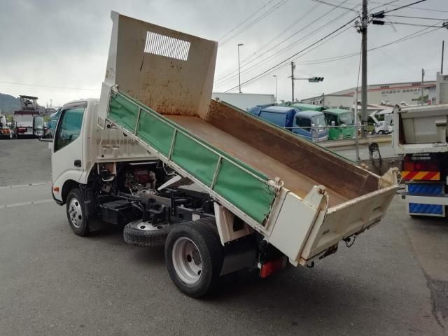 HINO DUTRO 2018 Image 31