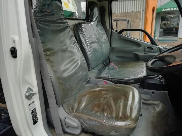 HINO DUTRO 2018 Image 31