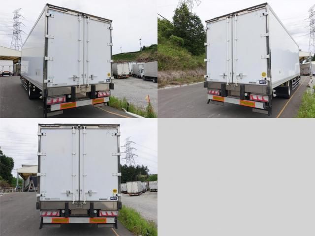 MITSUBISHI FUSOU FIGHTER 2007 Image 31