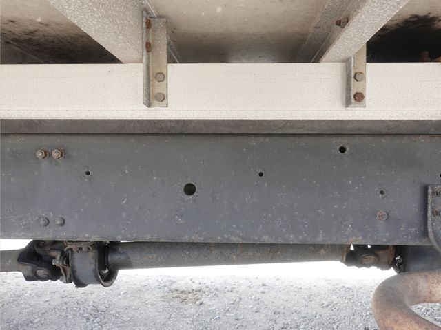 MITSUBISHI FUSOU FIGHTER 2007 Image 31