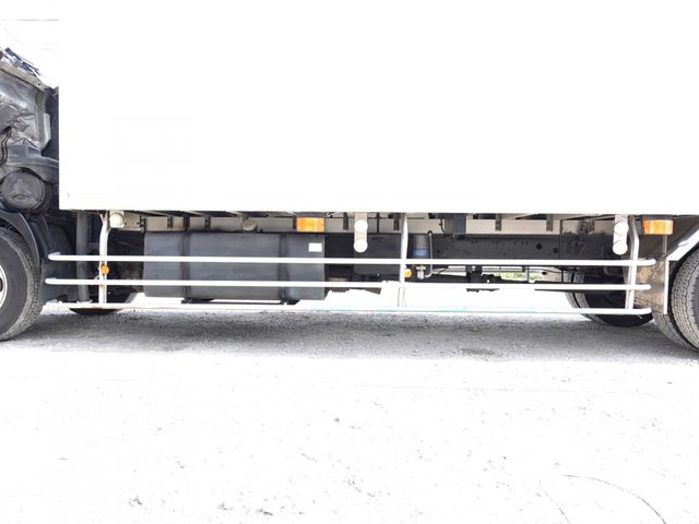 MITSUBISHI FUSOU FIGHTER 2007 Image 31