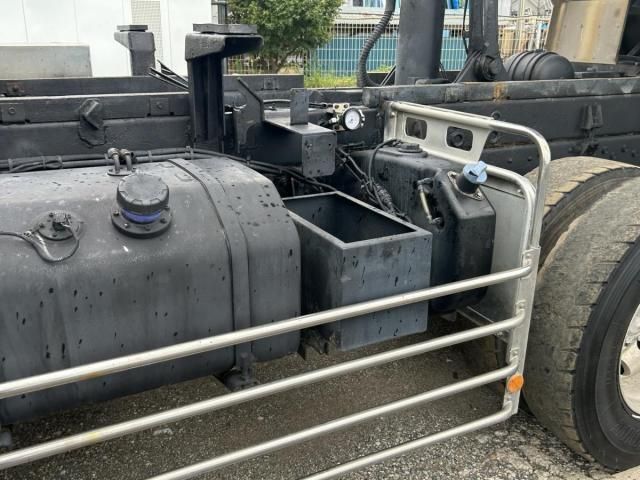 MITSUBISHI FUSOU SUPER GREAT 2013 Image 31