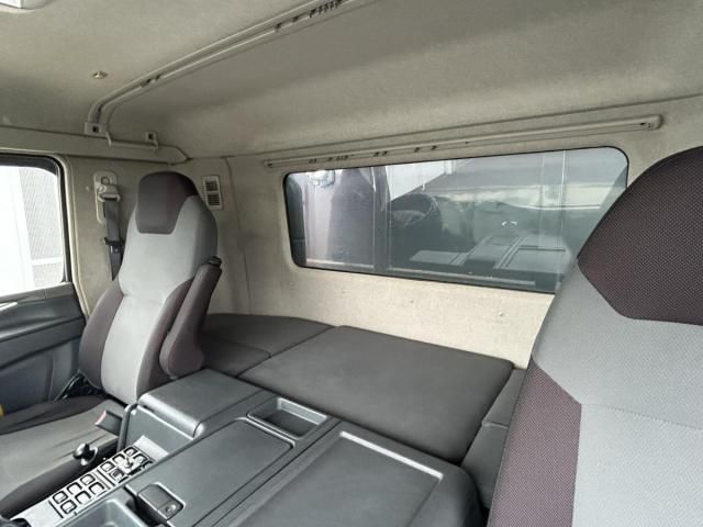 MITSUBISHI FUSOU SUPER GREAT 2013 Image 31