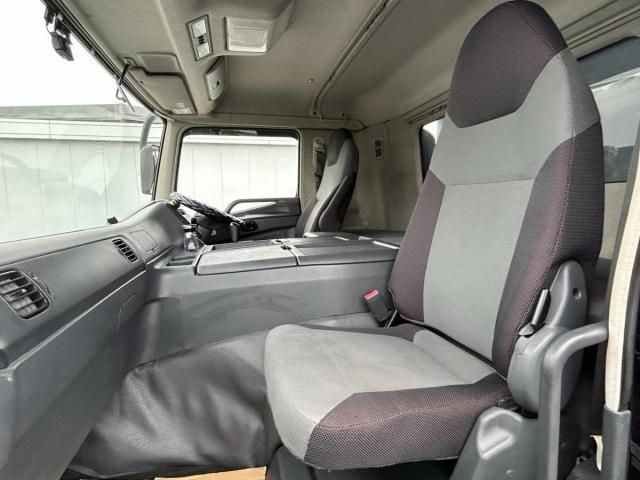 MITSUBISHI FUSOU SUPER GREAT 2013 Image 31