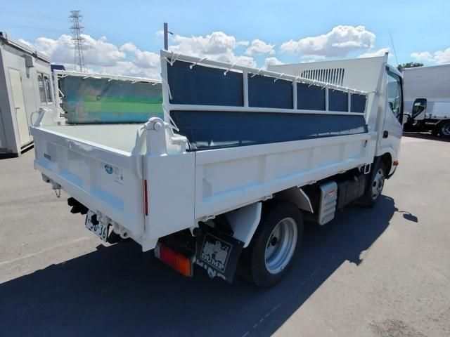 HINO DUTRO 2020 Image 31