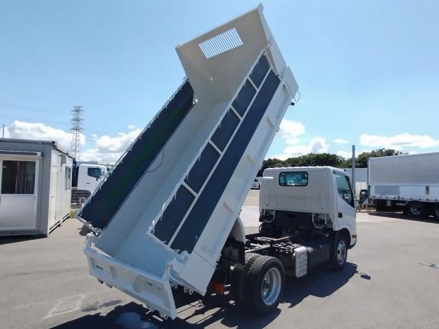 HINO DUTRO 2020 Image 31