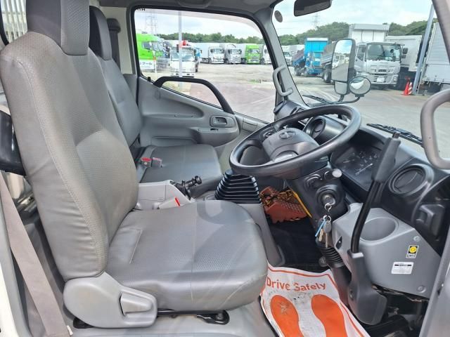 HINO DUTRO 2020 Image 31