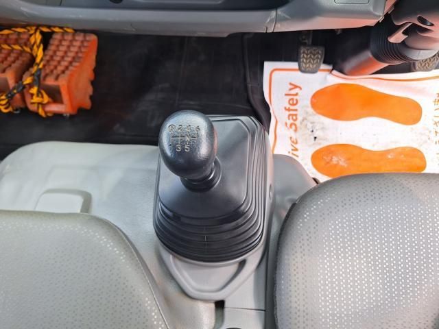 HINO DUTRO 2020 Image 31