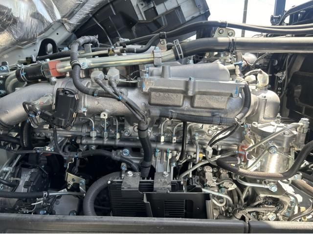 ISUZU GIGA 2024 Image 31