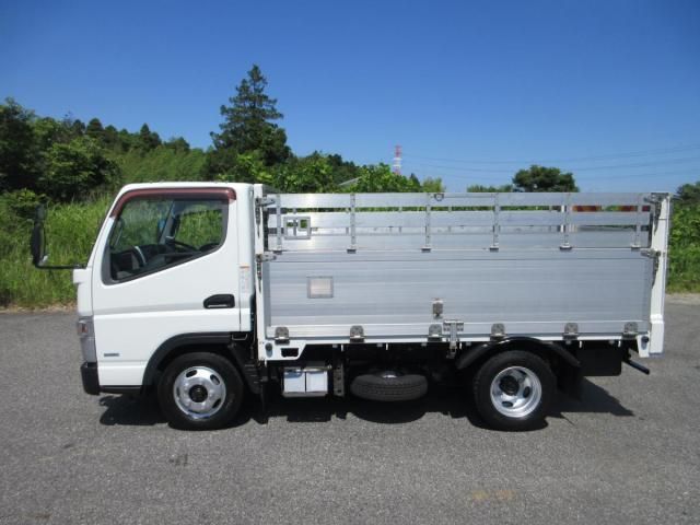 MITSUBISHI CANTER 2017 Image 31