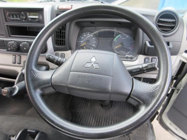 MITSUBISHI CANTER 2017 Image 31