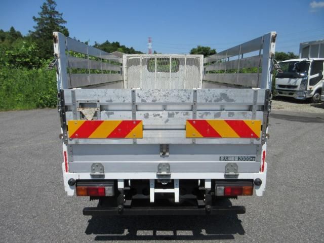 MITSUBISHI CANTER 2017 Image 31
