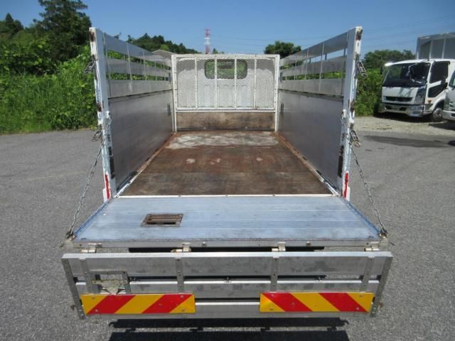 MITSUBISHI CANTER 2017 Image 31