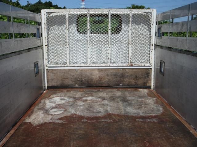 MITSUBISHI CANTER 2017 Image 31