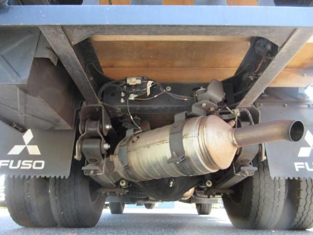 MITSUBISHI CANTER 2017 Image 31