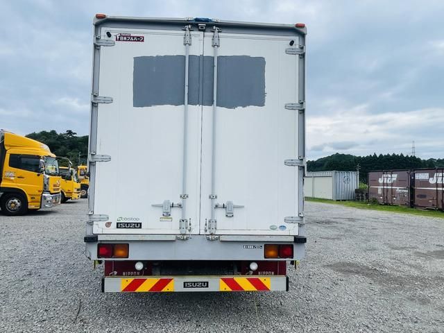 ISUZU FORWARD 2017 Image 31