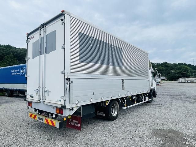 ISUZU FORWARD 2017 Image 31