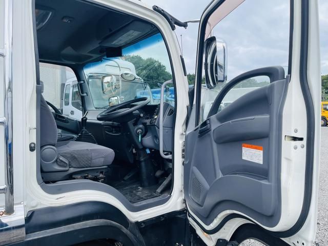 ISUZU FORWARD 2017 Image 31