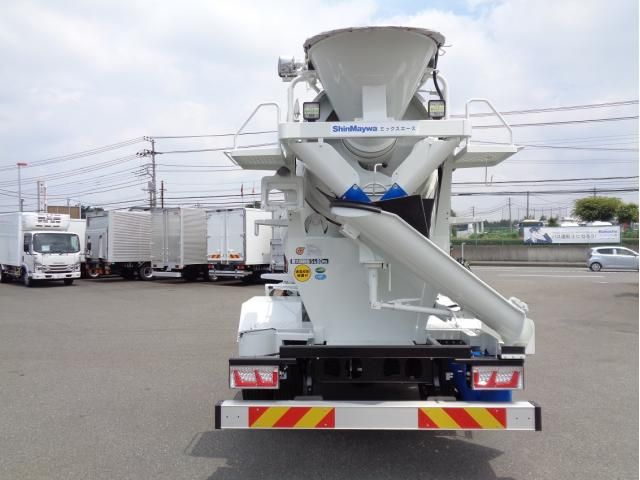 MITSUBISHI FUSOU FIGHTER 2023 Image 31