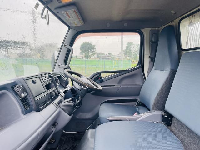 MITSUBISHI CANTER 2012 Image 31