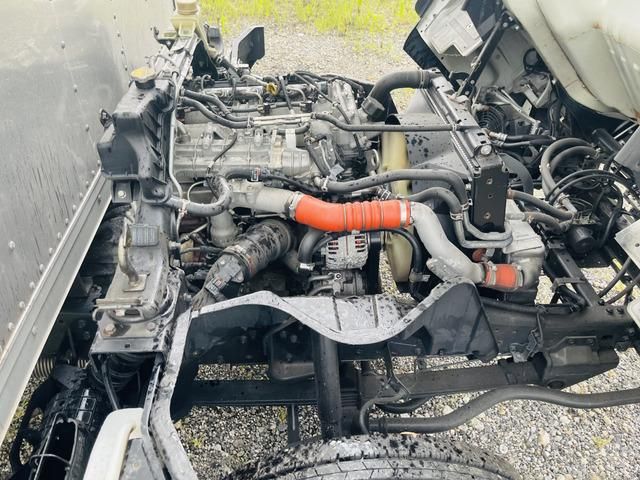 MITSUBISHI CANTER 2016 Image 31