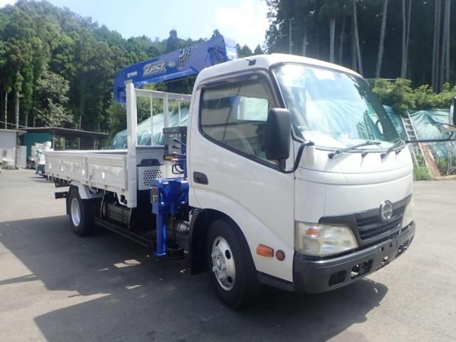 HINO DUTRO 2010 Image 31