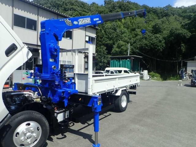 HINO DUTRO 2010 Image 31