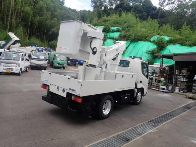 HINO DUTRO 2006 Image 31